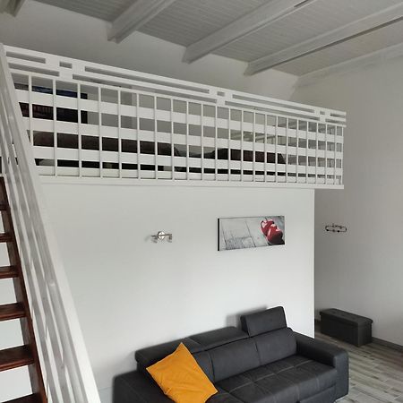 مبيت وإفطار فيفيروني Nautica Tarello - Casa Ena Beb المظهر الخارجي الصورة