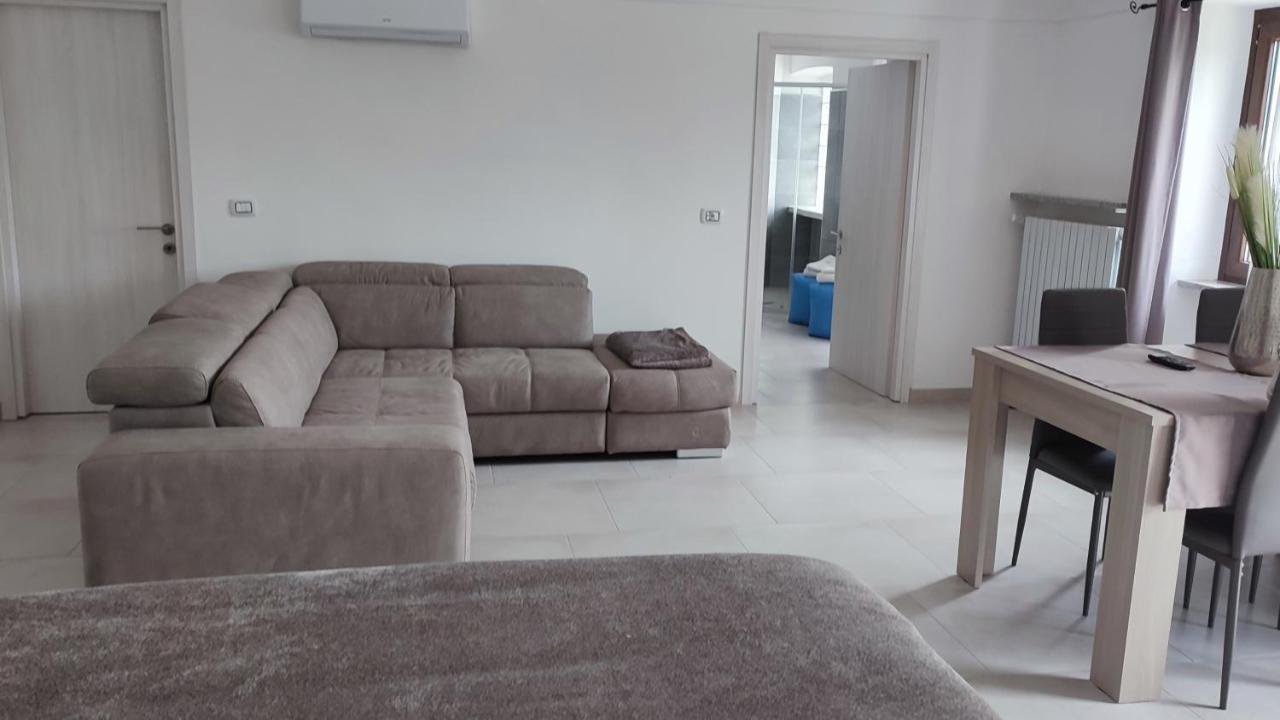 مبيت وإفطار فيفيروني Nautica Tarello - Casa Ena Beb المظهر الخارجي الصورة