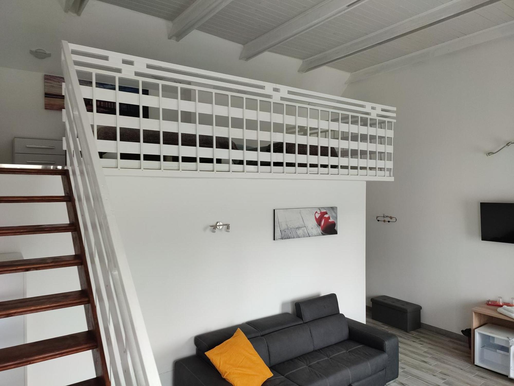 مبيت وإفطار فيفيروني Nautica Tarello - Casa Ena Beb المظهر الخارجي الصورة